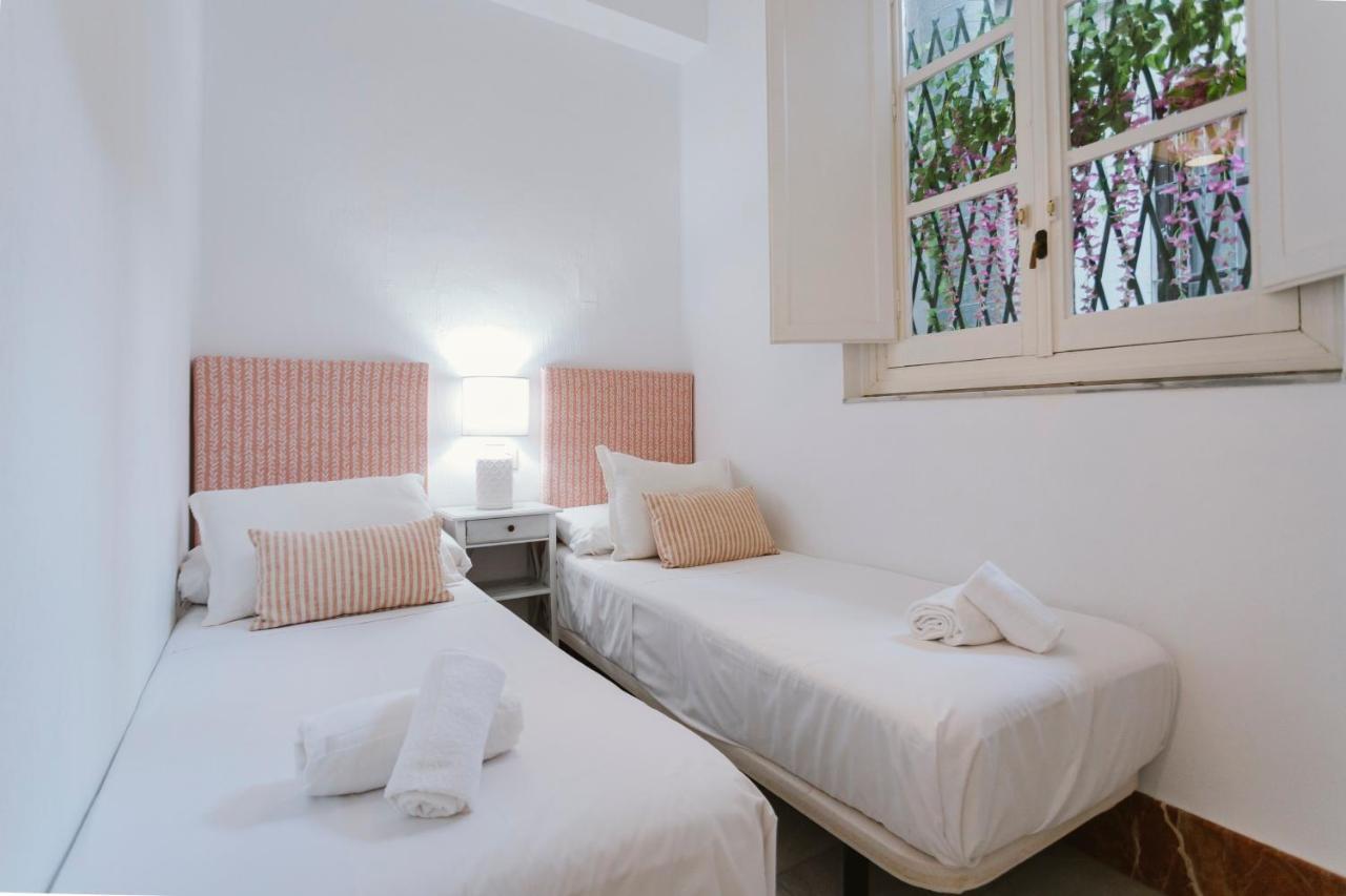 Bright And Cozy-1Bd 1Bth & 2Bd 1Bth- La Giralda Διαμέρισμα Σεβίλλη Εξωτερικό φωτογραφία